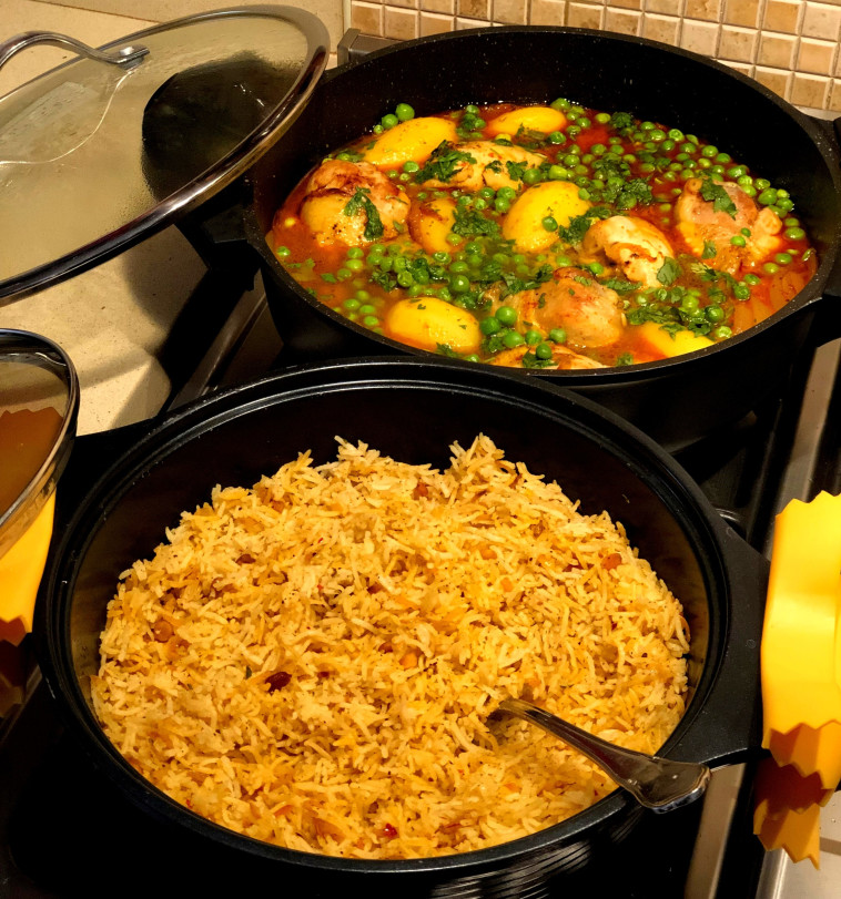 קדירת עוף עם תפוחי אדמה ואורז