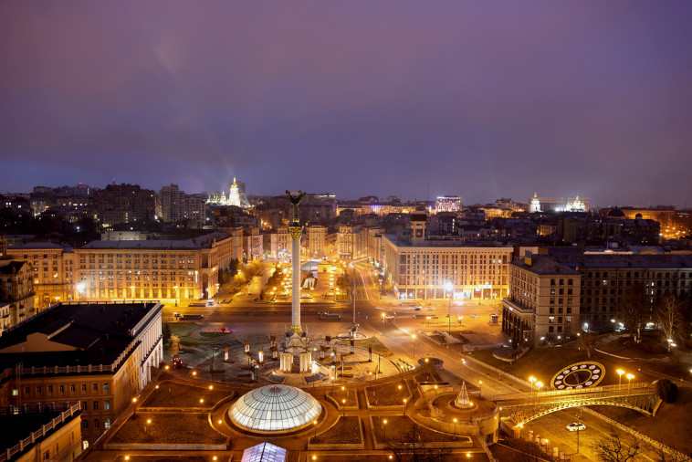 The streets of Kiev emptied (Photo: REUTERS / Umit Bektas)