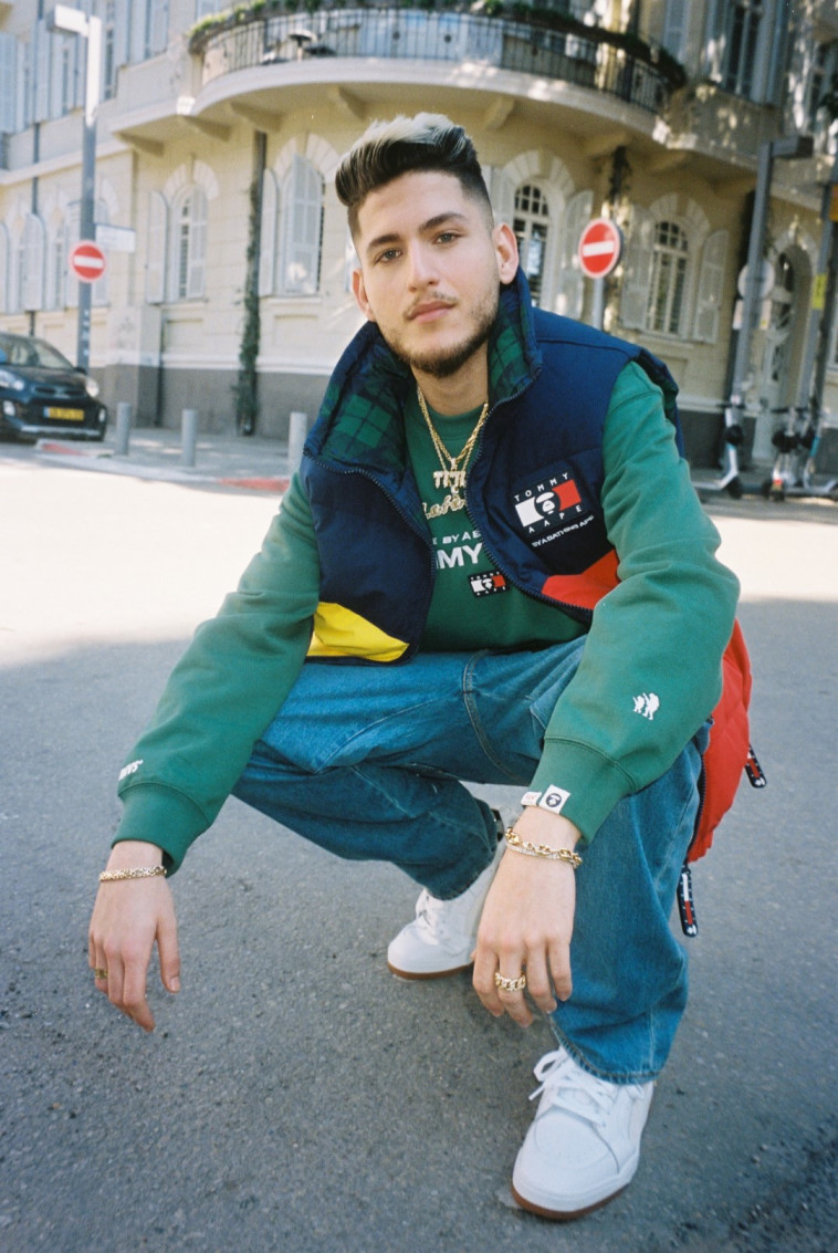 קולקציית קפסולה, טומי הילפיגרX  AAPE