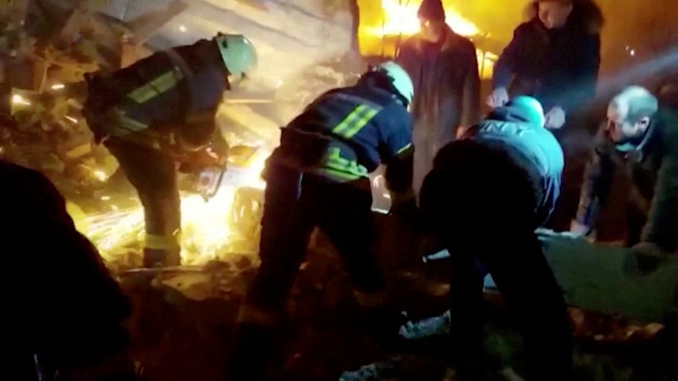 נזקי ההפצצות שביצעה רוסיה בזיטומיר שבאוקראינה