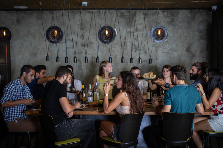 טייסטינג רום: ''wine and dine''