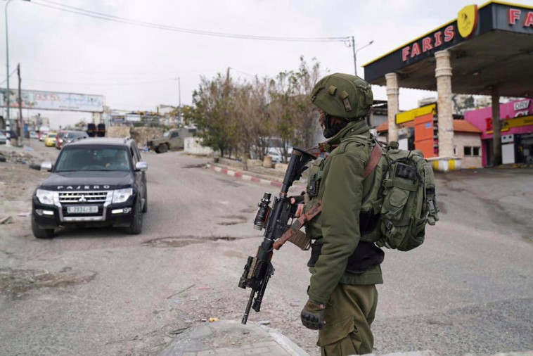 פעילות לוחמי צה''ל בחיזמא