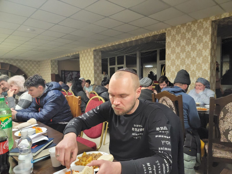 פליטים מהכפר היהודי אנטבקה, הסמוך לקייב