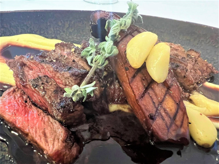 נתח קצבים ופטריית מלך היער