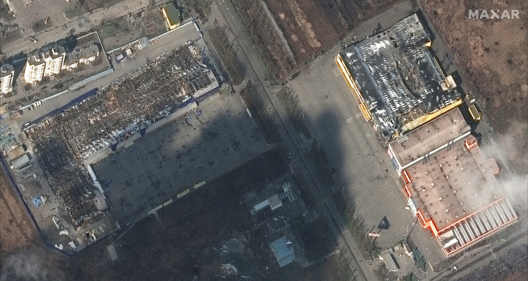 צילומי לווין של נזקי התקיפה הרוסית במריאופול, אוקראינה (צילום: Maxar Technologies/Handout via REUTERS)