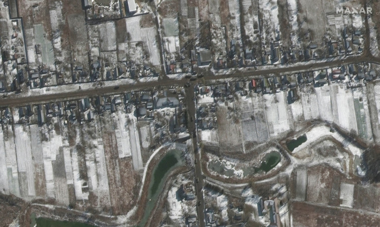 בסיס אנטונוב, אוקראינה (צילום: Maxar Technologies/Handout via REUTERS)