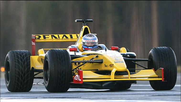 על 150 קמ''ש במשך כשבע שעות