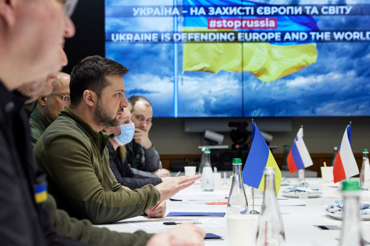 וולדימיר זלנסקי (צילום: Ukrainian Presidential Press Service/Handout via REUTERS)
