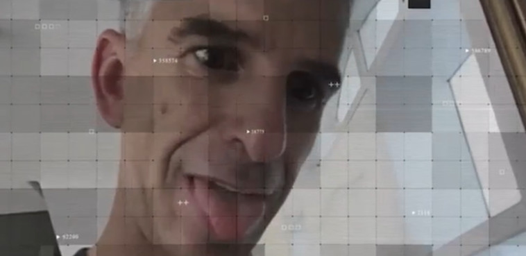 ראש המוסד כפי שמעולם לא ראיתם