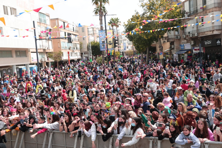 קרנבל פורים בגבעתיים 