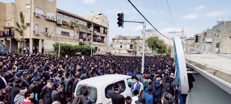 הלווית הרב קנייבסקי