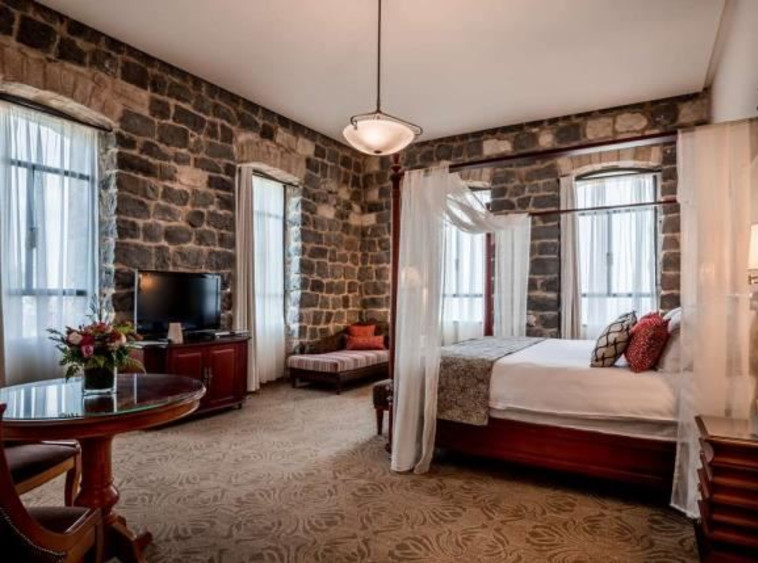 המלון הסקוטי על חופי הכנרת