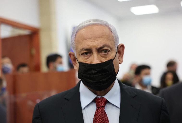 בנימין נתניהו באולם הדיונים