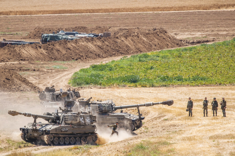 כוחות צה''ל בגבול עזה (צילום: יונתן זינדל)