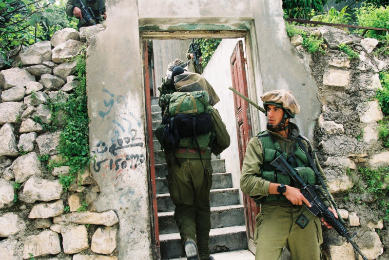 חיילי צה''ל במבצע ''חומת מגן''