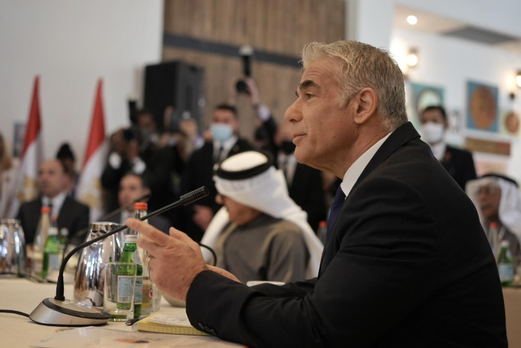 שר החוץ יאיר לפיד בפסגת הנגב