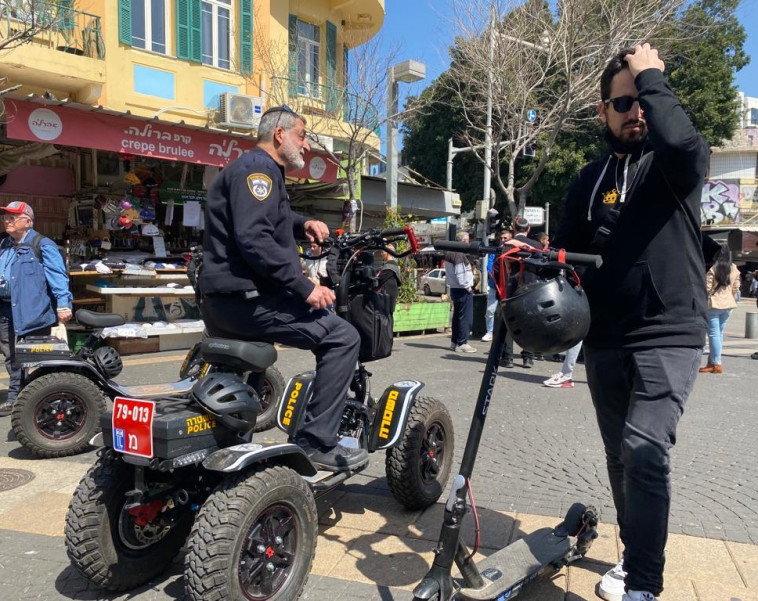 סיורי המשטרה בשוק הכרמל
