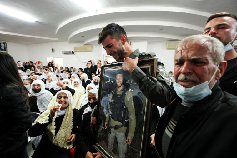 הלוויתו של יזן פלאח (צילום: REUTERS/ Ammar Awad)