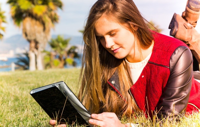 נערה מתבגרת