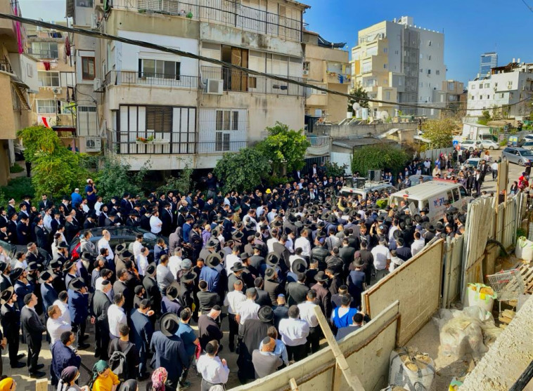 לווית הרב אבישי יחזקאל