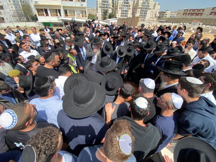 הלווית יעקב שלום