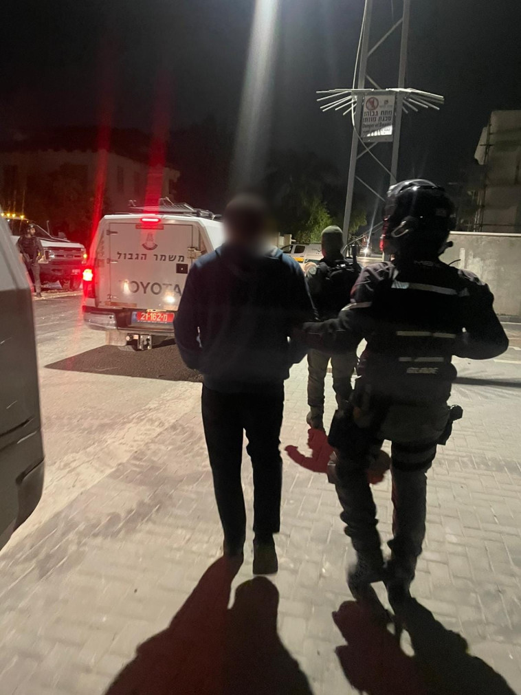 מעצר חשוד בתמיכה בדעאש (צילום: ללא קרדיט)