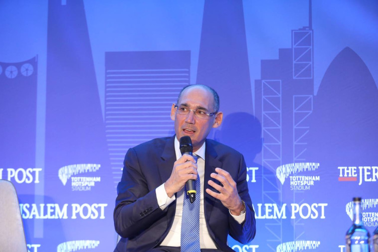 פרופ' אמיר ירון בוועידת לונדון