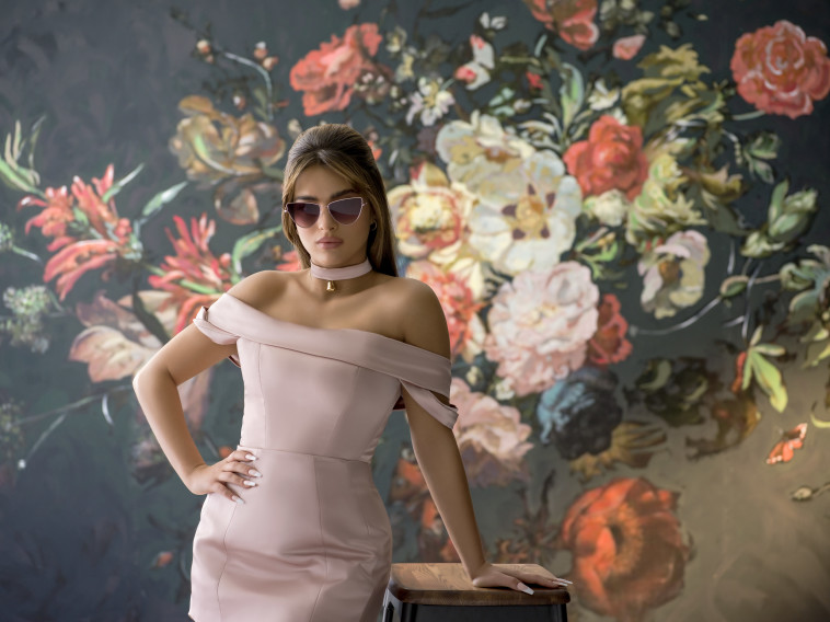 ליידי. נועה קירל קולקציית משקפי השמש 2022