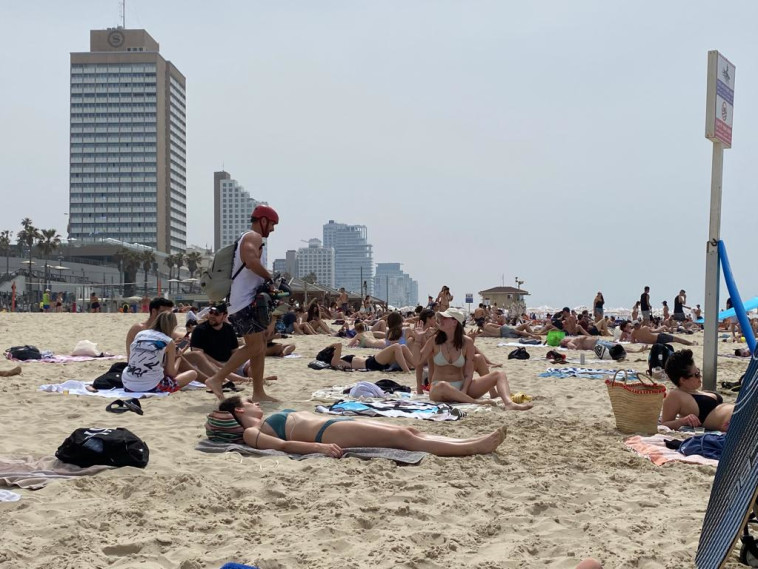 שמש בחופי תל אביב