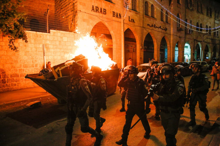 כוחות הביטחון נערכים לעימותים בשער שכם