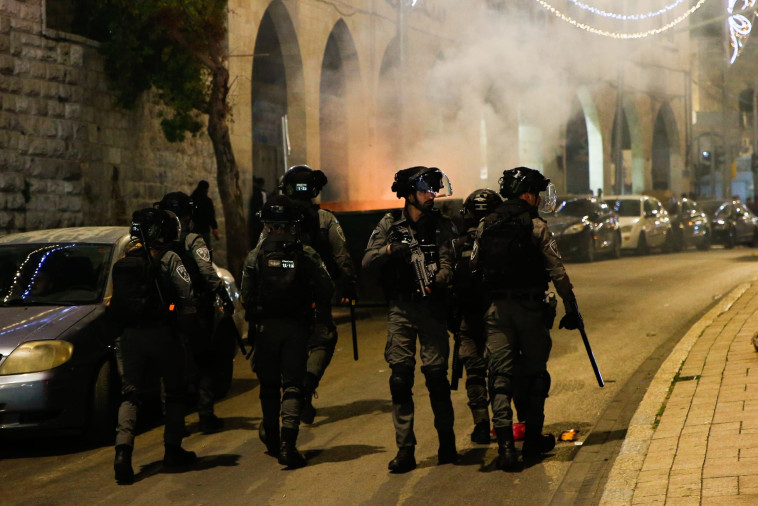 כוחות הביטחון מתמקמים בשער שכם