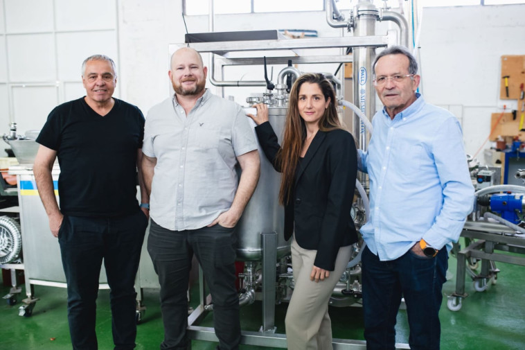 הנהלת BioBetter מימין לשמאל: פרופ' עודד שוסיוב, ד''ר עמית יערי (מנכ''ל), ד''ר דנה ירדן, אבי צור.