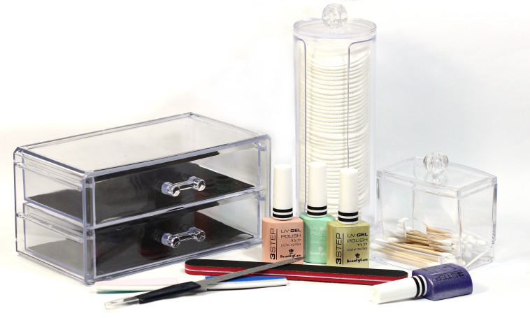 סדר פסח גם בשידת האיפור והטיפוח