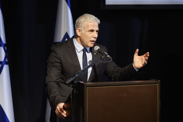 שר החוץ יאיר לפיד