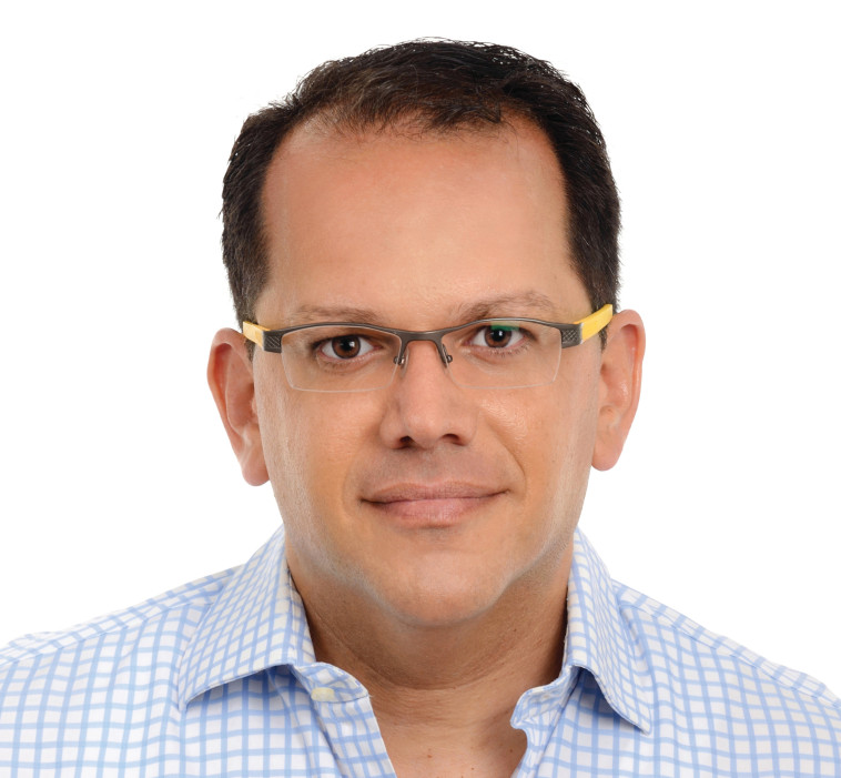 יובל מלאך, סמנכ''ל השיווק והמכירות של חברת אחווה