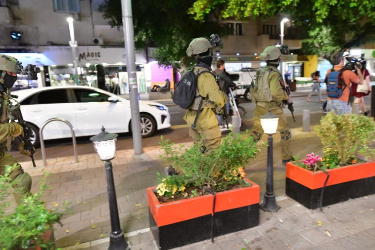 סריקות אחר המחבל שביצע את פיגוע הירי בתל אביב