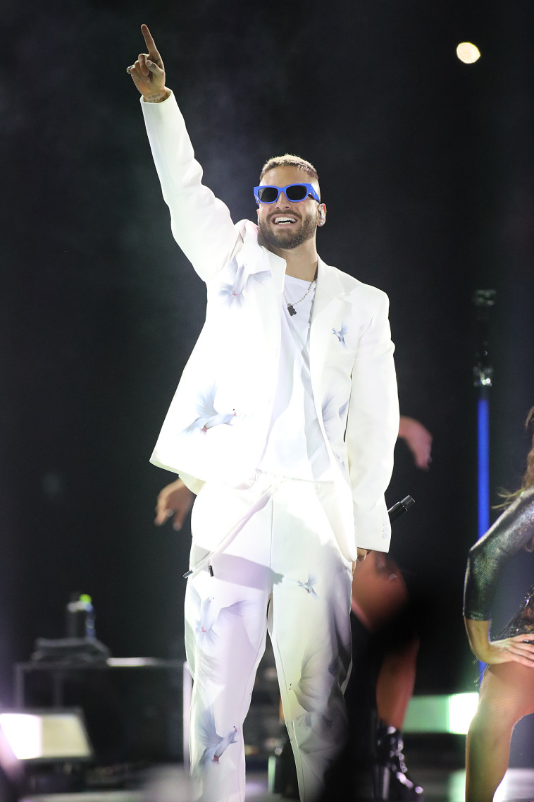 אוהב אותנו, אבל גם את עצמו. מאלומה בהיכל מנורה