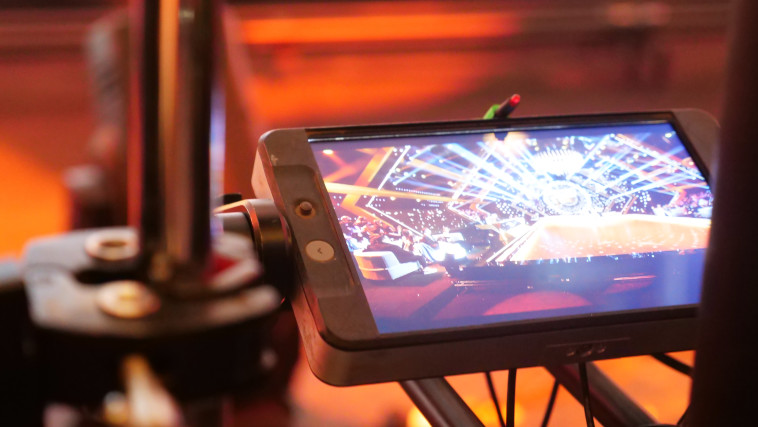 מוניטור רוקדים עם כוכבים