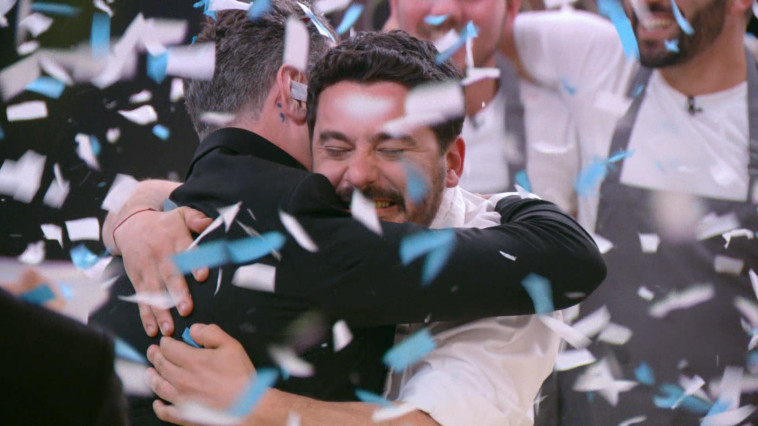 פומפי ואבא אסף חוגגים את הניצחון