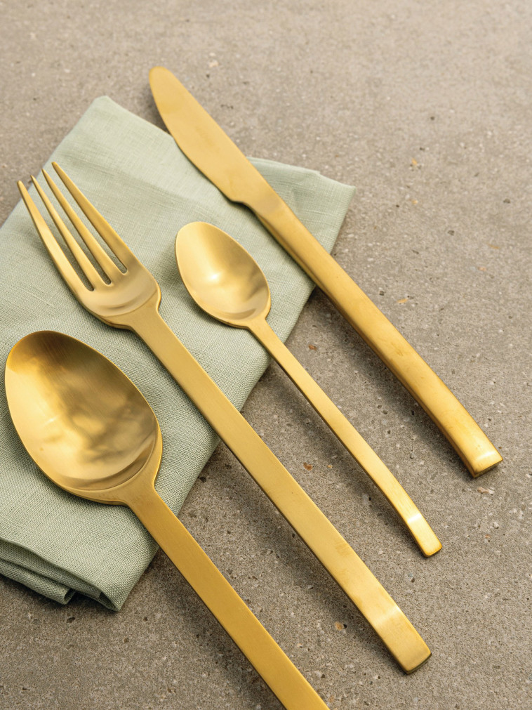 סט סכו''ם זהב Cotton Club, 689 שקלים