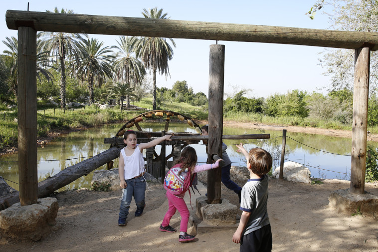 פסח בנאות קדומים 