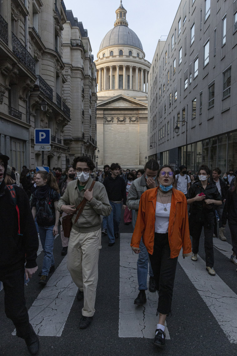 הפגנות צעירים במהלך הבחירות לנשיאות בסורבון, צרפת