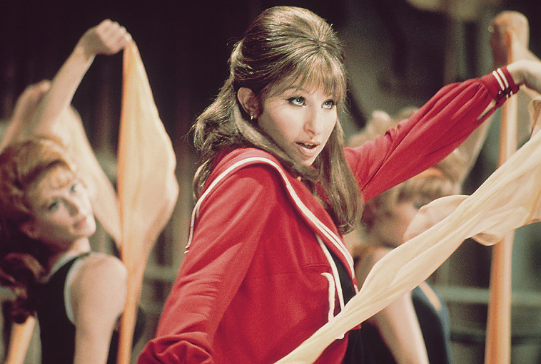 ברברה סטרייסנד ב''מצחיקונת''