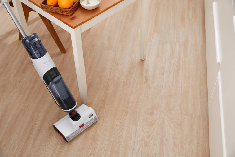 שואב אבק Dyad של Roborock