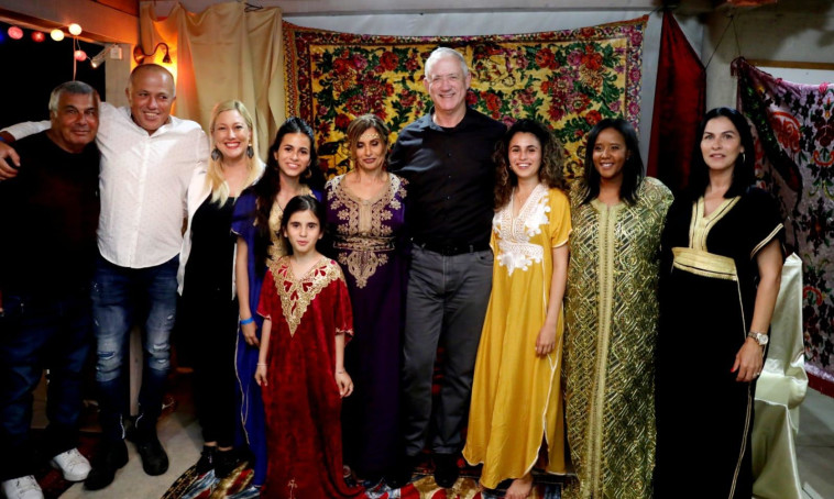 שר הביטחון בני גנץ בחגיגת המימונה