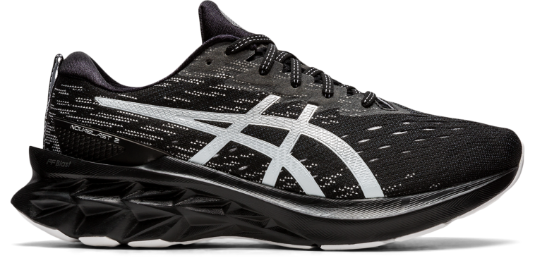 נעלי ריצה NOVABLAST, אסיקס. מחיר: 649 שקלים