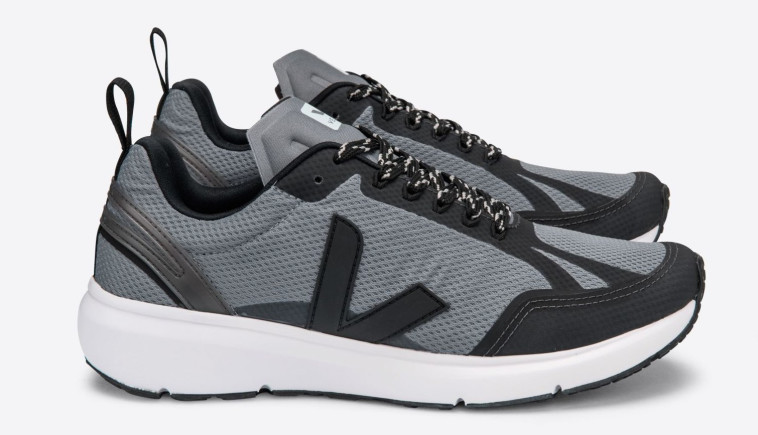 נעלי ריצה CONDOR 2, וג'ה ל-STORY. מחיר: 420 שקלים