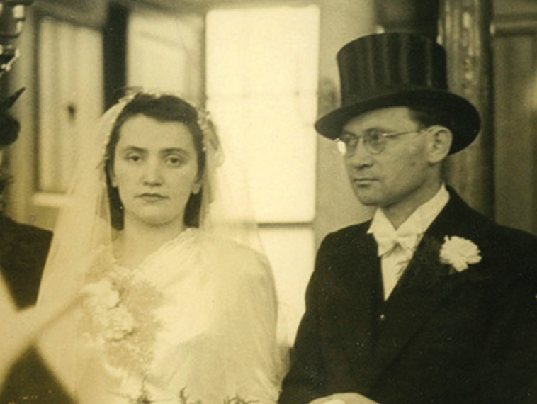 הלה דקס ושמעון קלוש