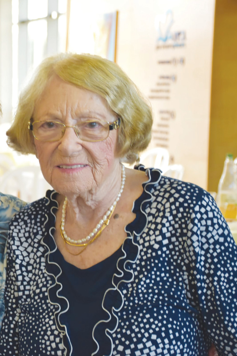 שלומית מרמלשטיין