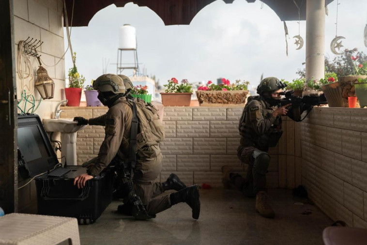 מיפוי בתיהם של המחבלים מהפיגוע באריאל